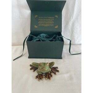 Green Tree Ceramic Frog Figurine Hand Painted Gold Trim Golden Pond Collection‎